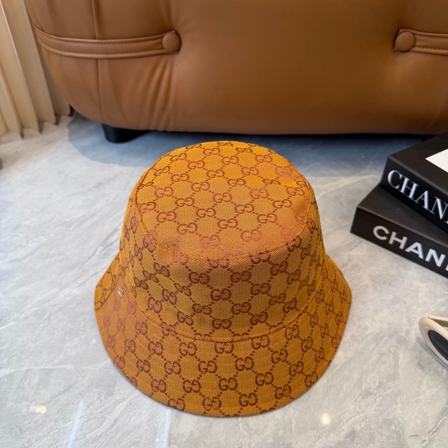 GUCCI 26S REVERSIBLE BUCKET HAT STYLE 1