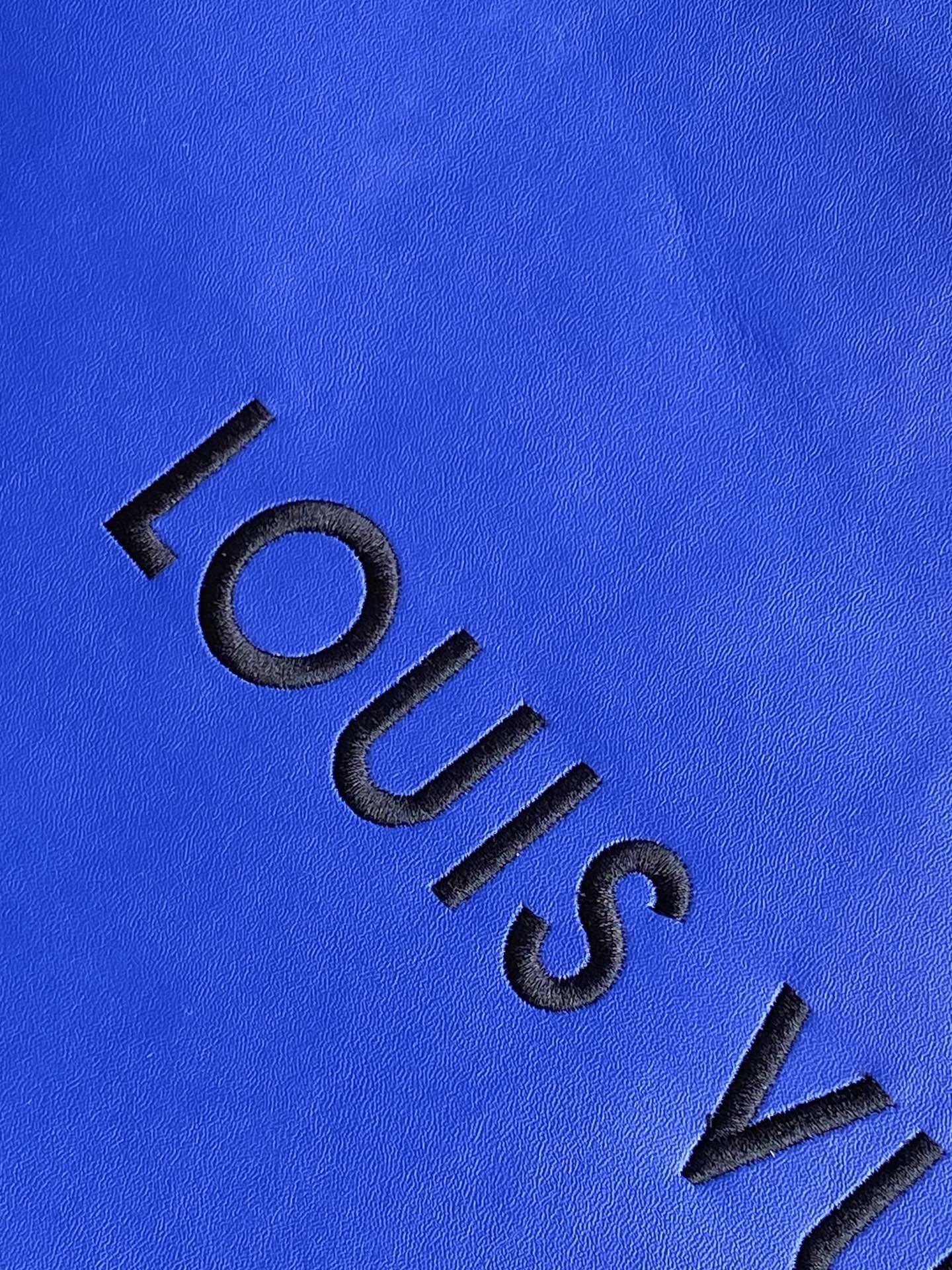LV 26S SHOPPER TOTE 40 IN NAVY BLUE CALFSKIN