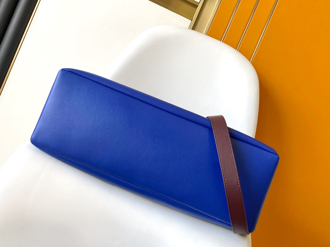 LV 26S SHOPPER TOTE 40 IN NAVY BLUE CALFSKIN