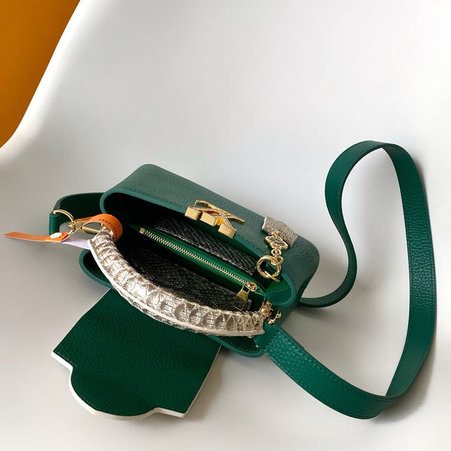 LV 26S CAPUCINES BAG 21 IN DARK GREEN TAURILLON CALFSKIN