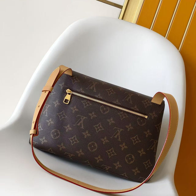 LV 26S TAKE OUT MESSENGER 32 IN BROWN CALFSKIN