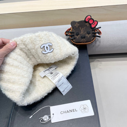 BEANIE HAT IN WHITE WOOL 413328