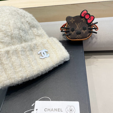 BEANIE HAT IN WHITE WOOL 413328