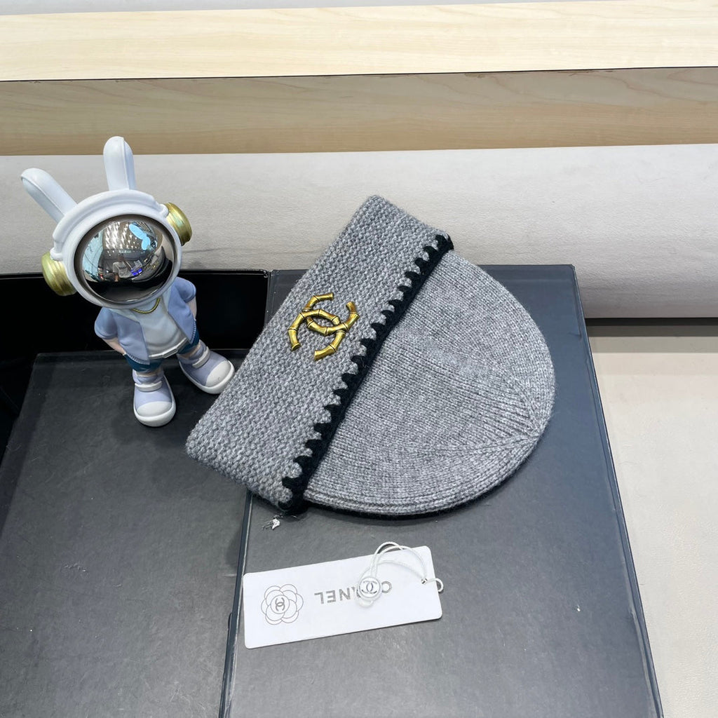 BEANIE HAT IN COAL GRAY WOOL 419780