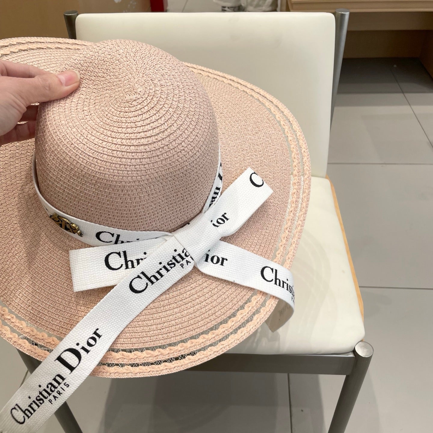 HAT IN LIGHT PINK BEIGE RAFFIA WIDE-BRIM MIX BIG WHITE BOW
