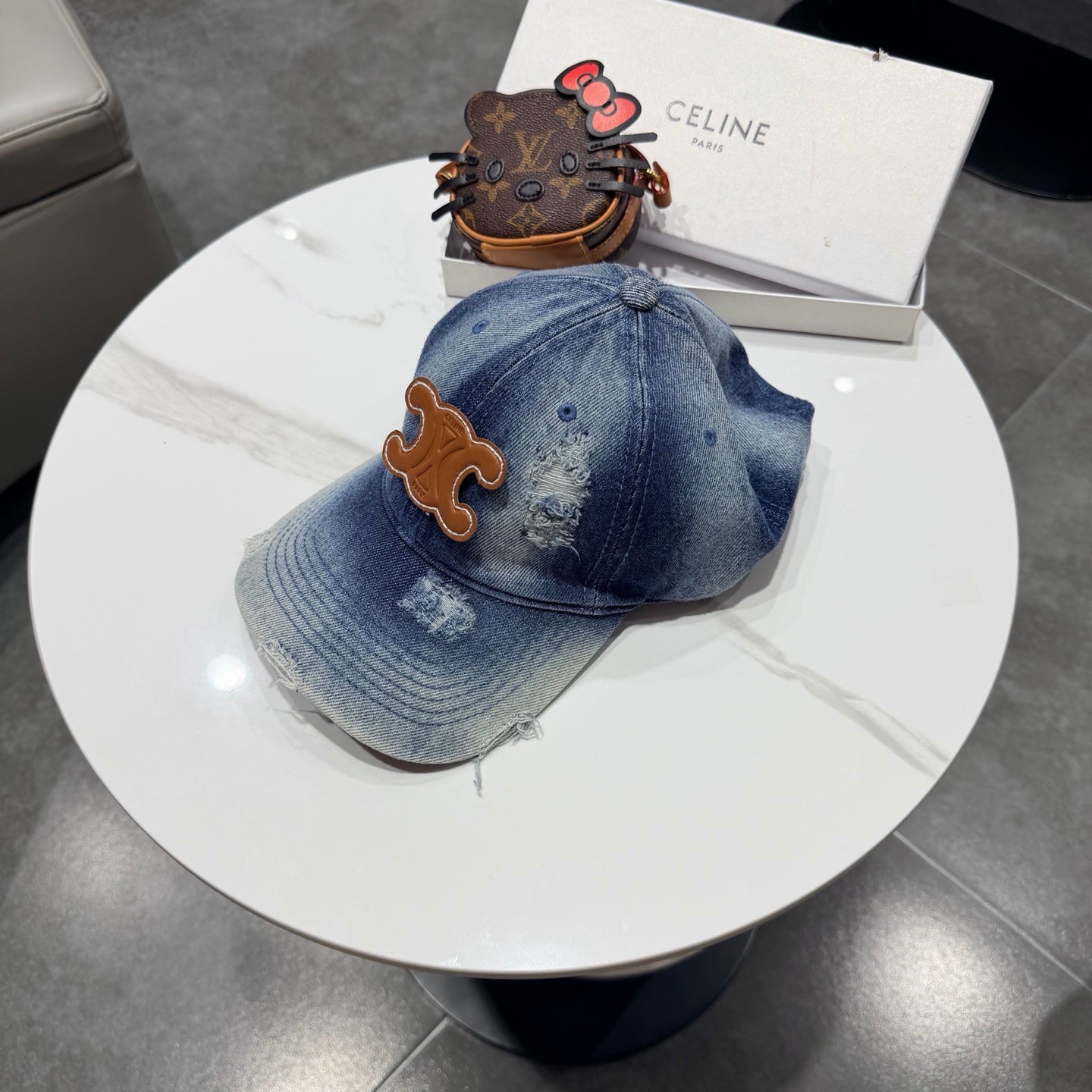 CELINE 26S BASEBALL CAP STYLE 80