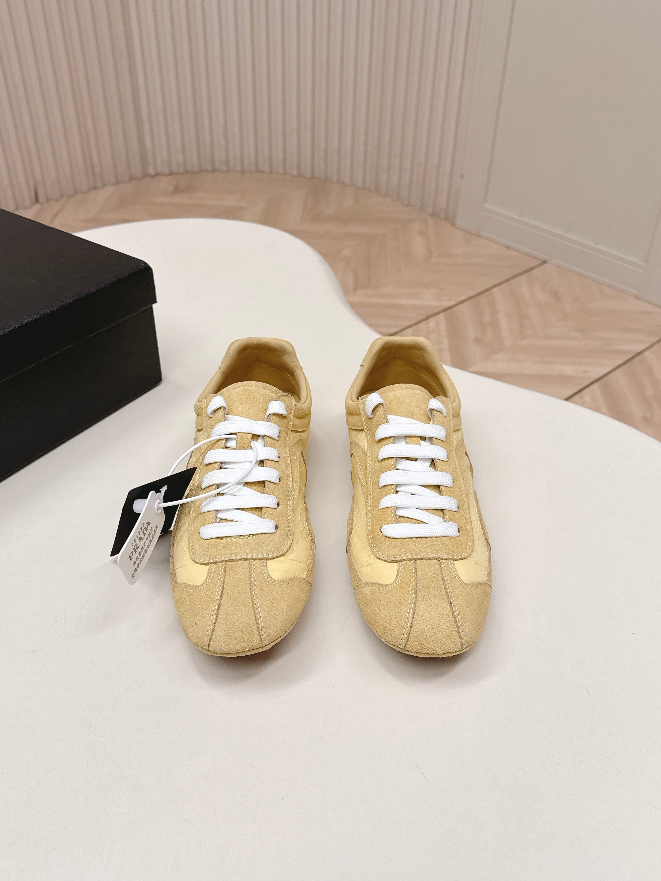 PRADA 26S SNEAKERS IN YELLOW QUILTED NYLON AND SUEDE