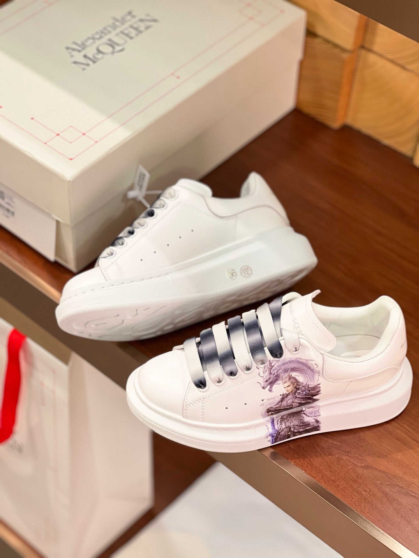 OVERSIZED SNEAKERS IN WHITE CALFSKIN MYTHIC PRINT