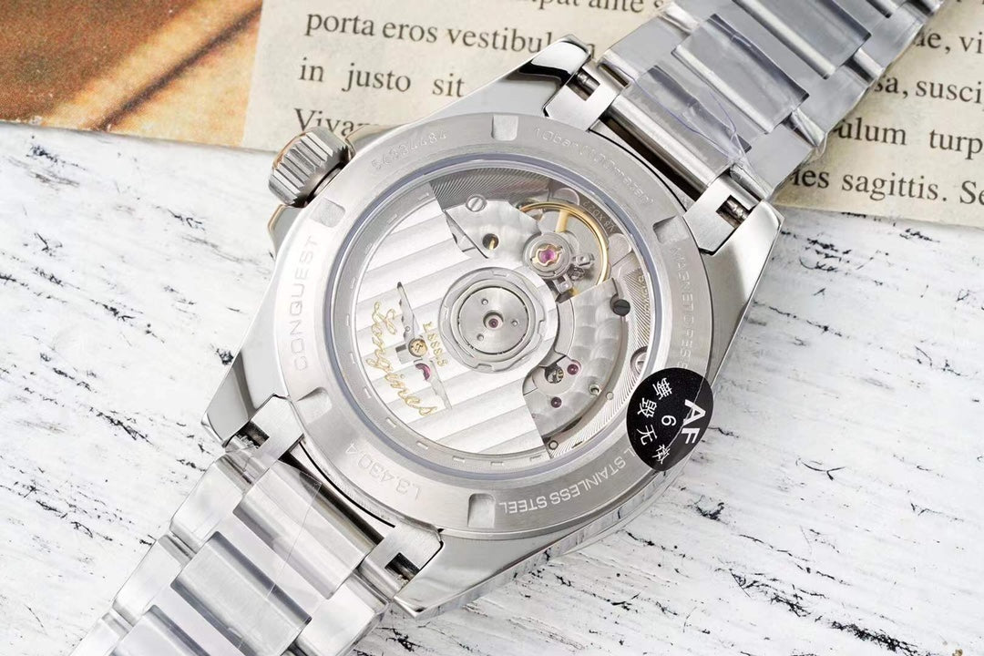 CONQUEST WATCH SILVER CASE WITH PASTEL GRAY DIAL