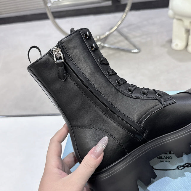 PRADA 25S WARRIOR BOOTS IN BLACK CALFSKIN