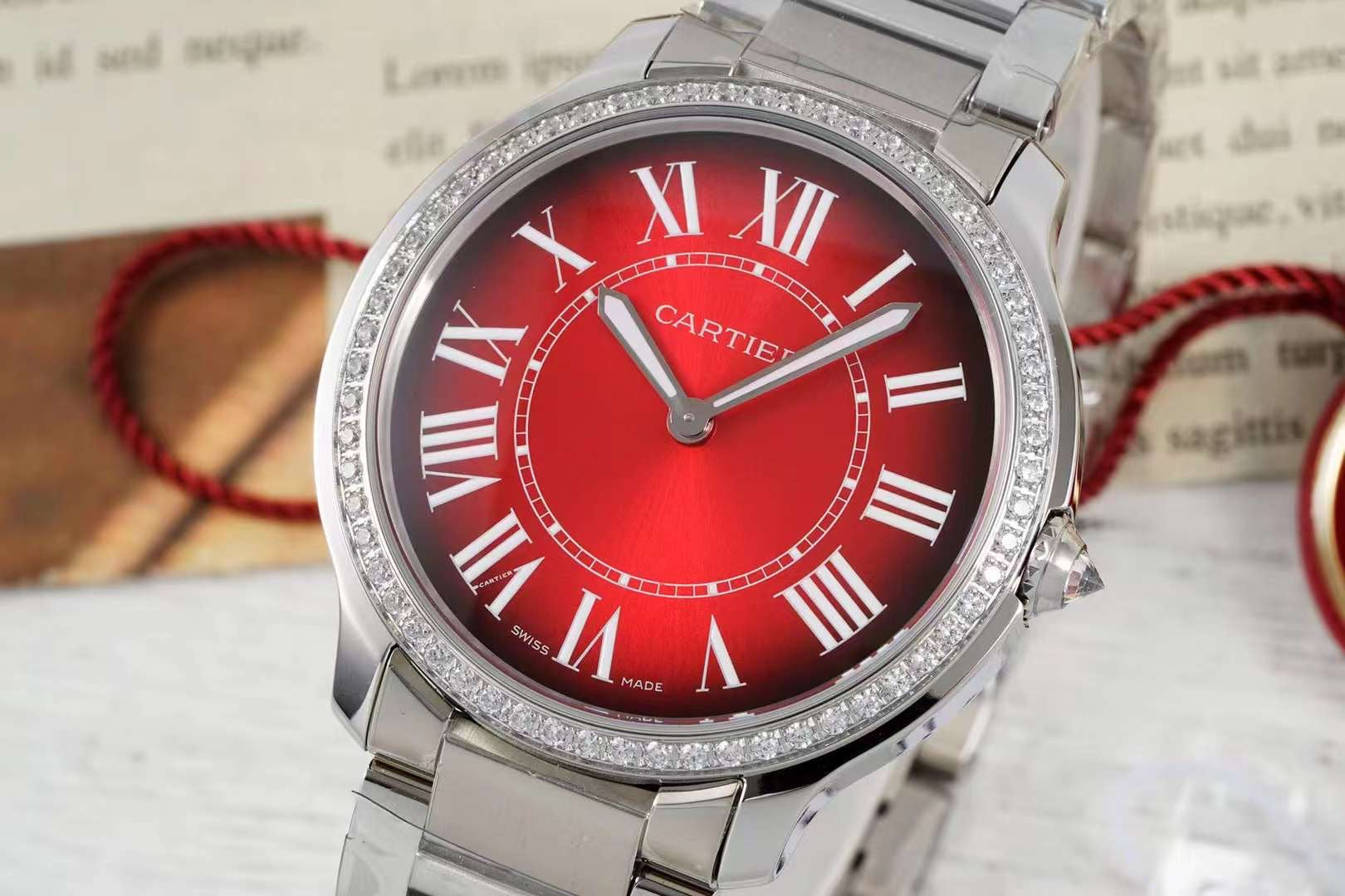 RONDE MUST DE CARTIER WATCH SILVER CASE AND CHERRY RED DIAL WITH CRYSTALS