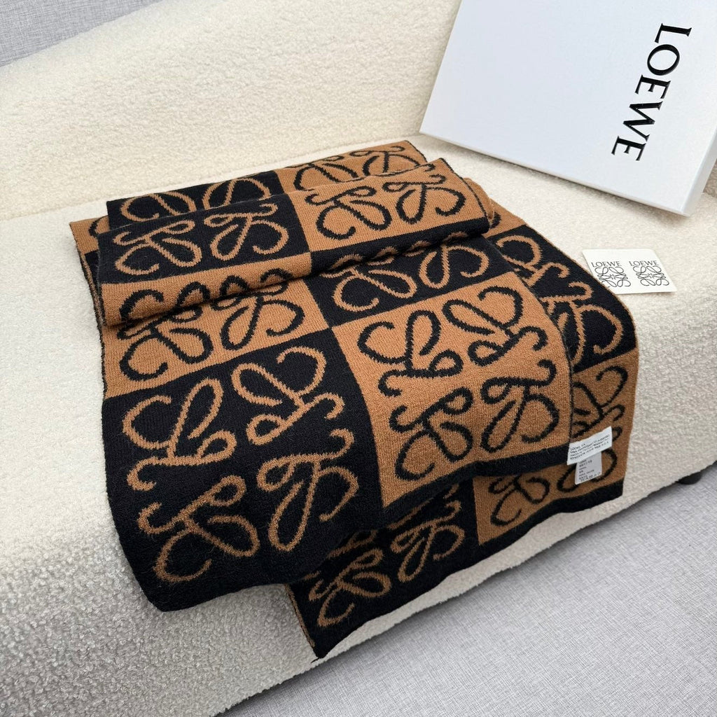 LOEWE 25S SCARF 190 IN CASHMERE 850666