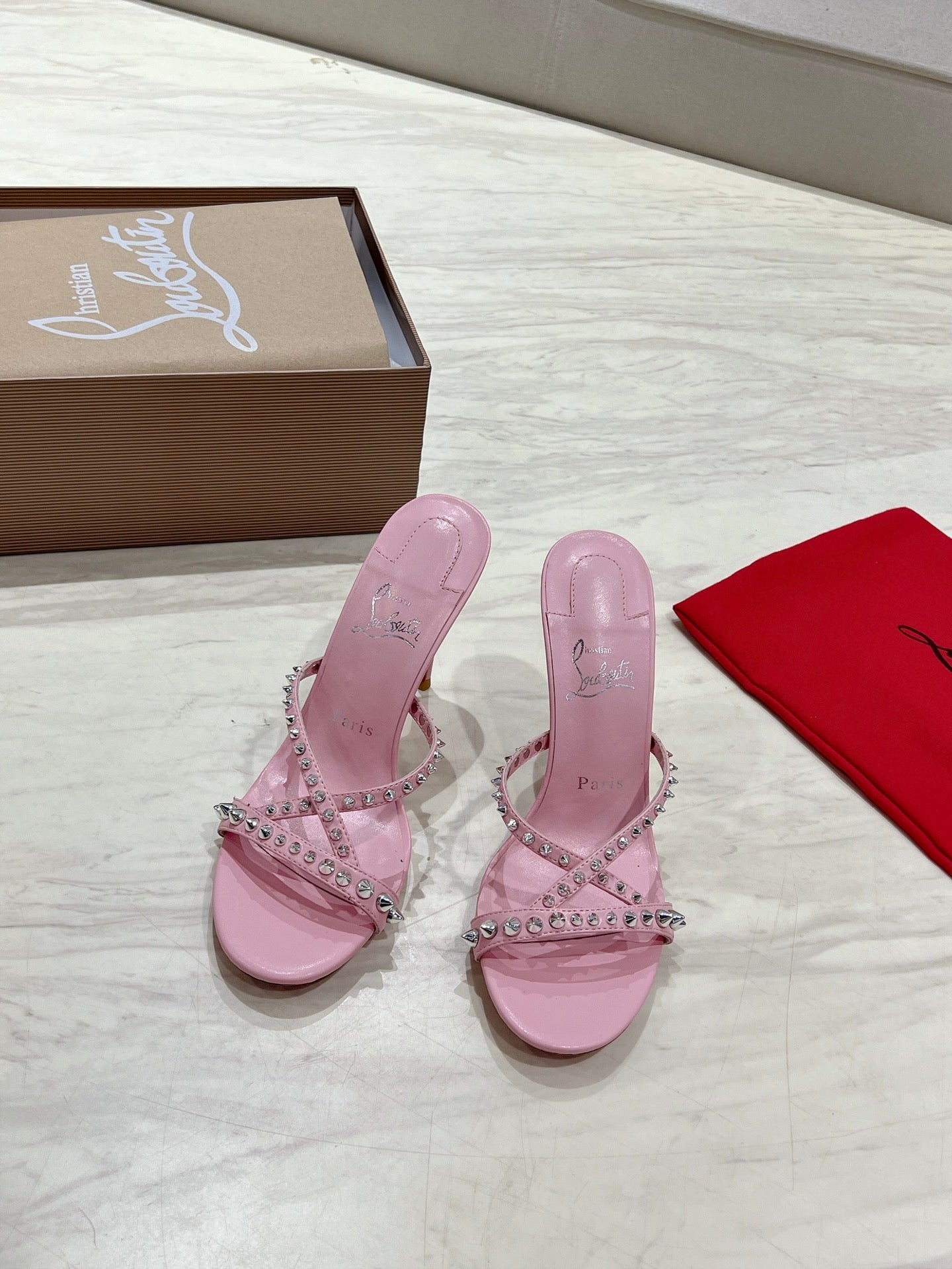 CRYSTAL GLITTER CRISS-CROSS STRAP SANDALS IN PINK CALFSKIN