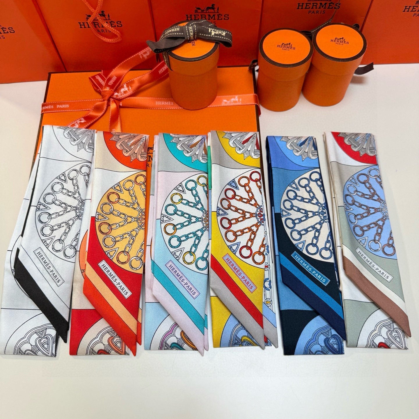 HERMES 25S SCARF 90 IN SILK 856724