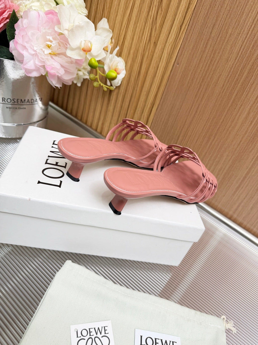 LOEWE 26S PETAL ANAGRAM KITTEN HEEL SANDALS 45MM IN PINK SOFT CALFSKIN