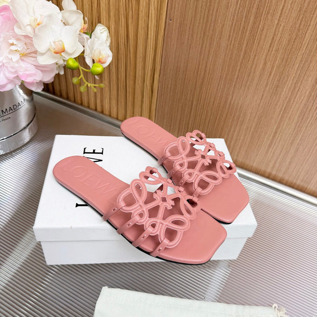 LOEWE 26S PETAL ANAGRAM SLIDE IN PINK SOFT CALFSKIN