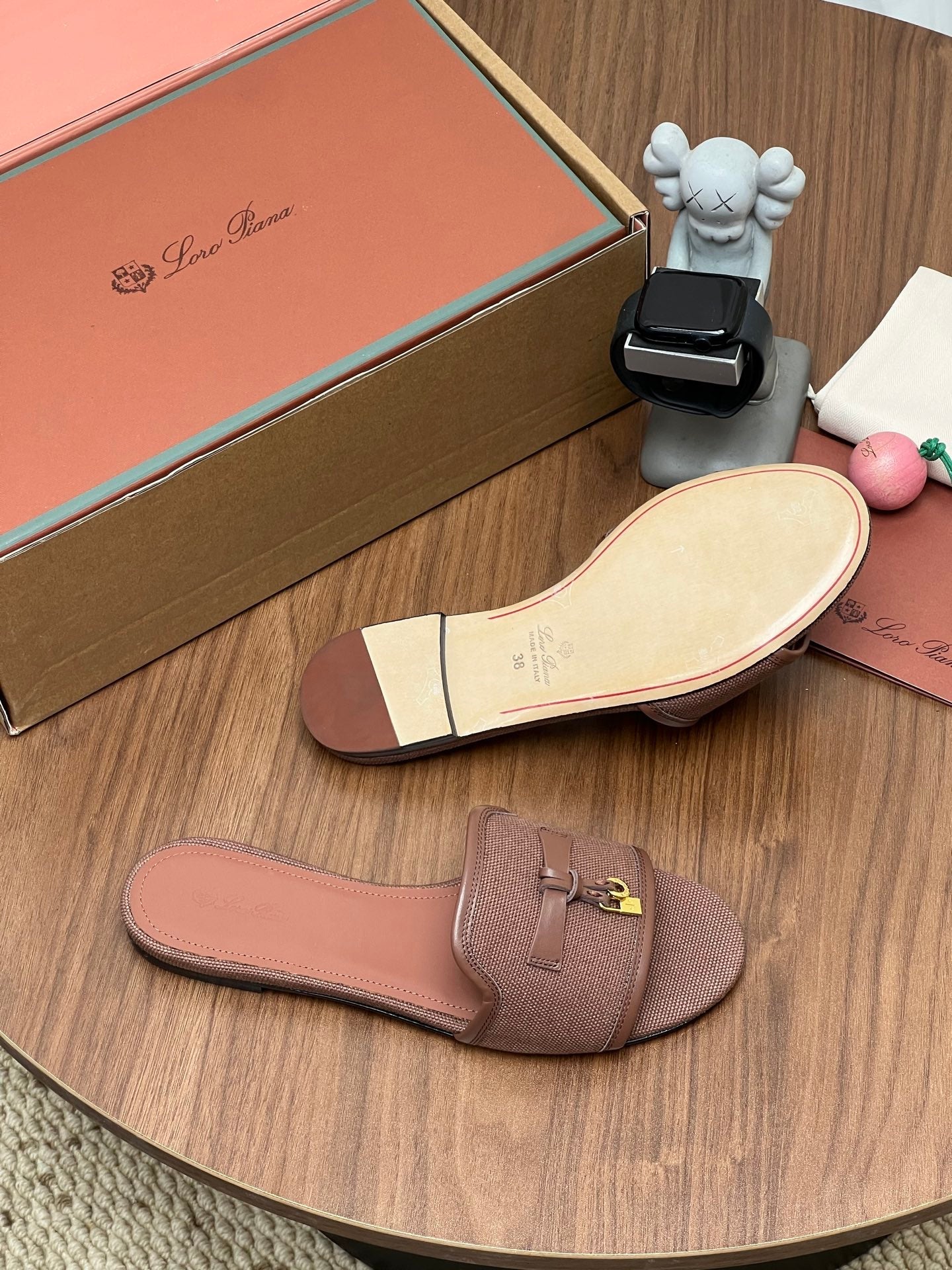 LP 26S SLIDES IN MUSHROOM BROWN CANVAS AND CALFSKIN