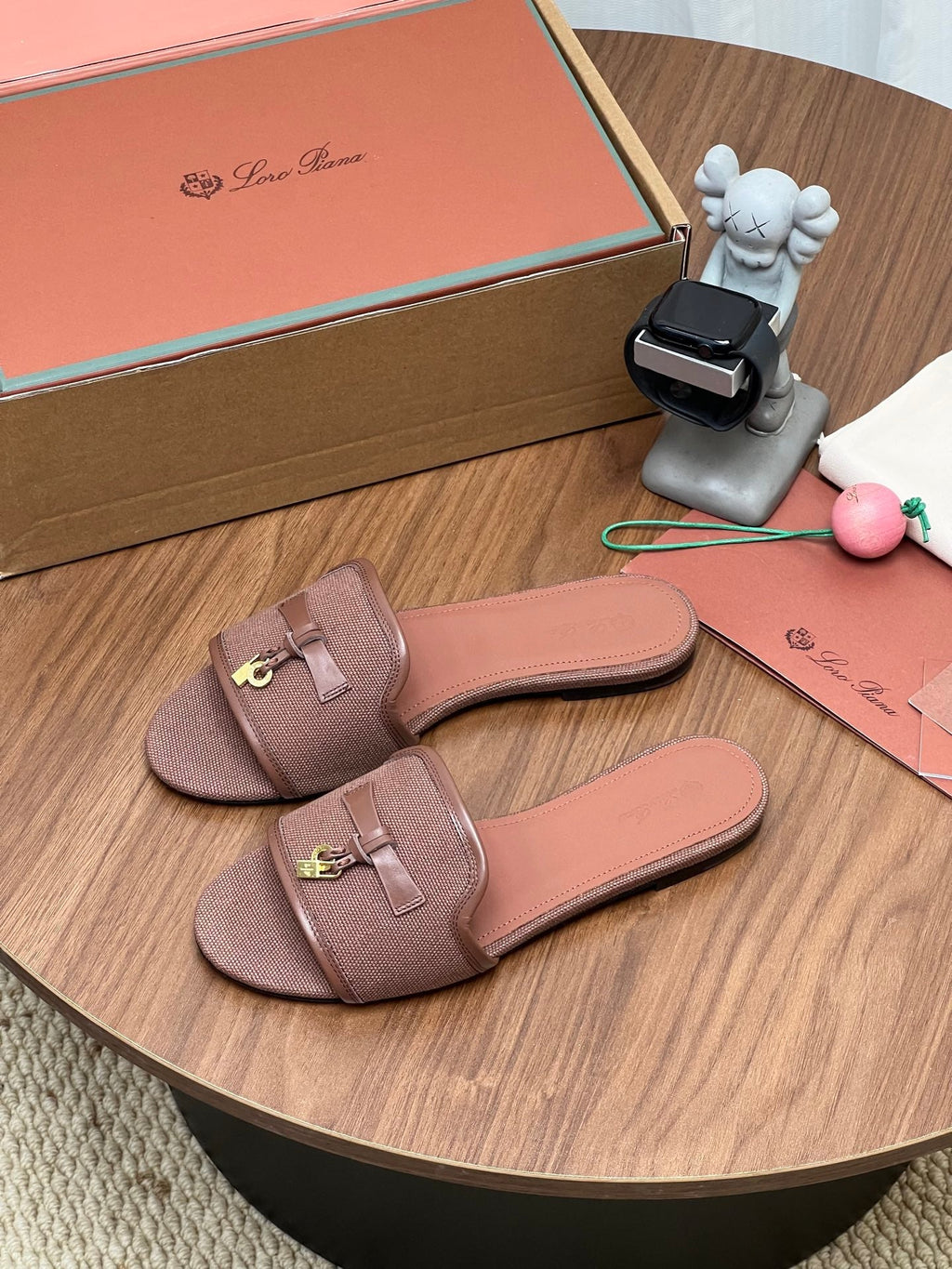 LP 26S SLIDES IN MUSHROOM BROWN CANVAS AND CALFSKIN