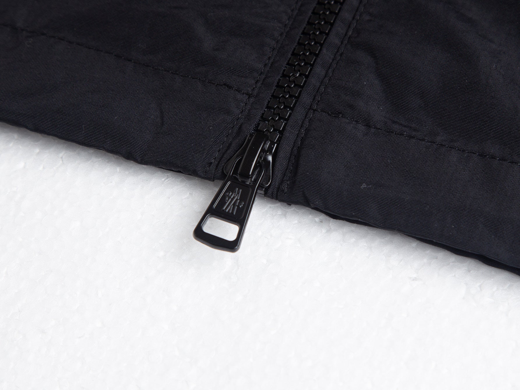 MONCLER 26S JACKET 499