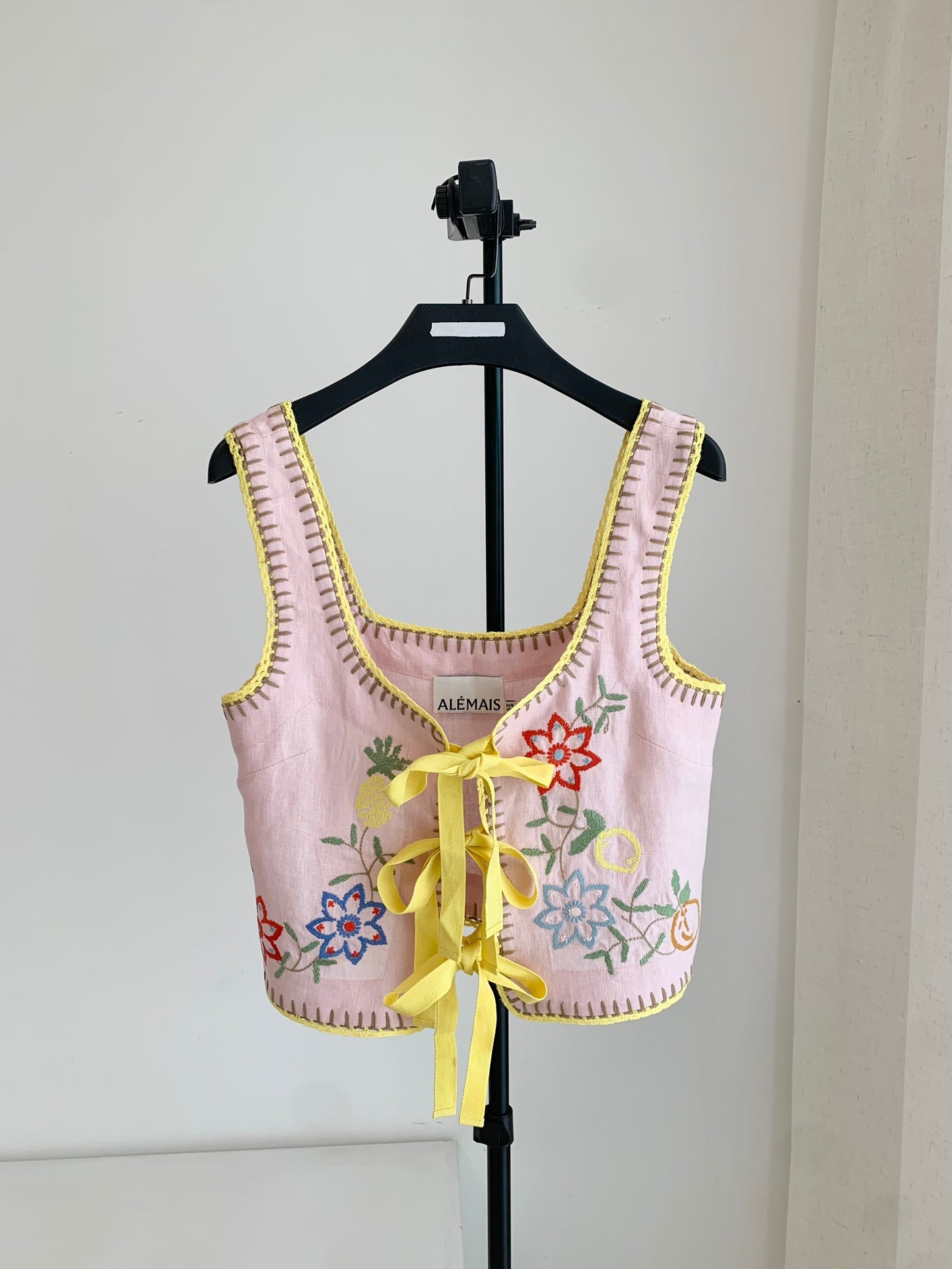 ALEMAIS FLORAL EMBROIDERED SET IN LIGHT PINK 267456