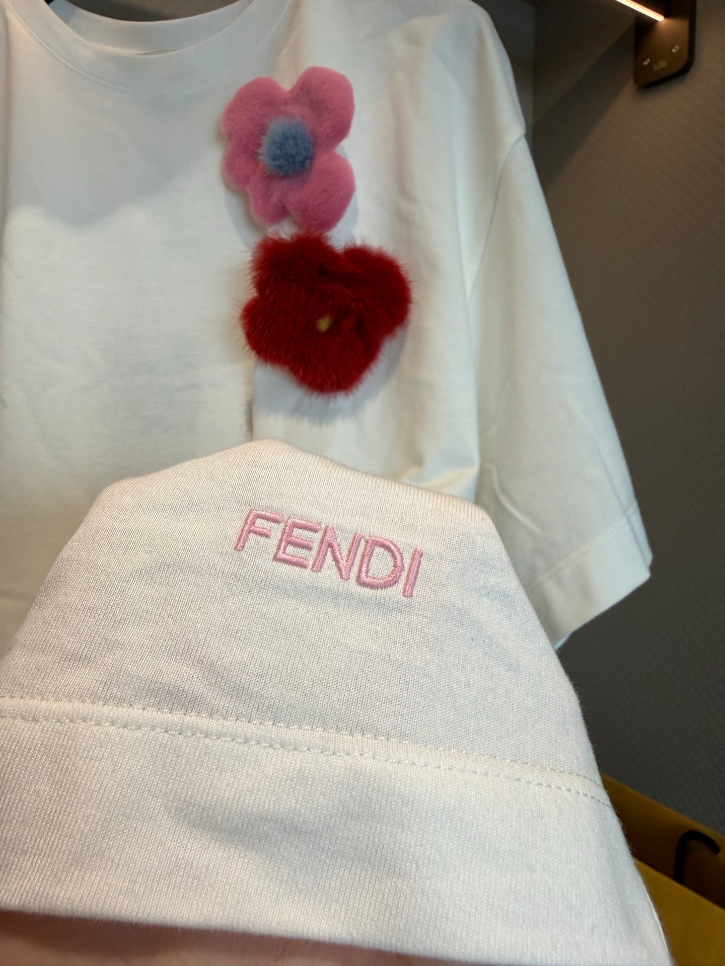 FENDI 26S SHORT SLEEVE T-SHIRT 160