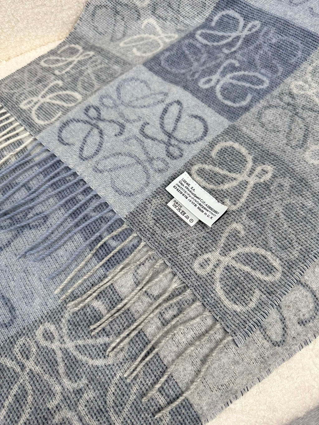 LOEWE 25S SCARF 200 IN CASHMERE 854509