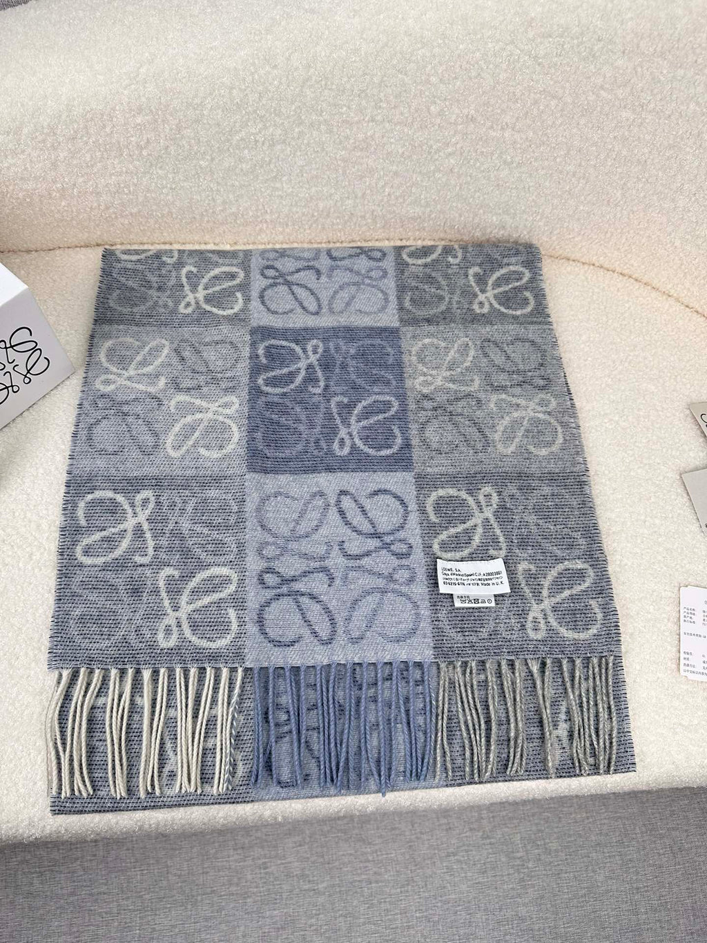 LOEWE 25S SCARF 200 IN CASHMERE 854509