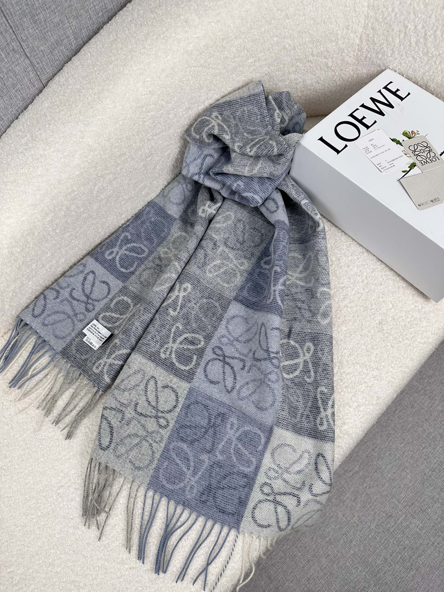 LOEWE 25S SCARF 200 IN CASHMERE 854509