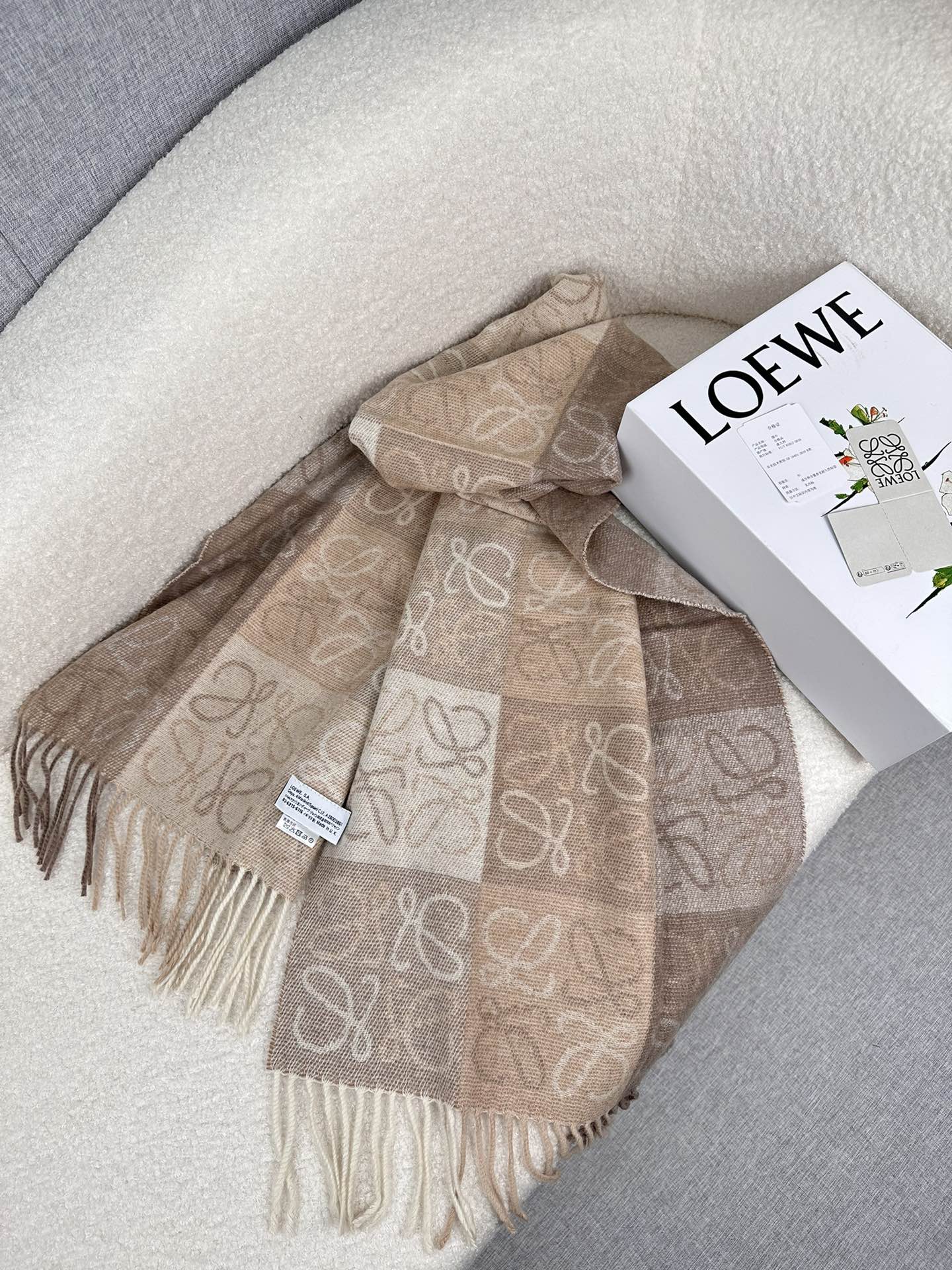 LOEWE 25S SCARF 200 IN CASHMERE 854511