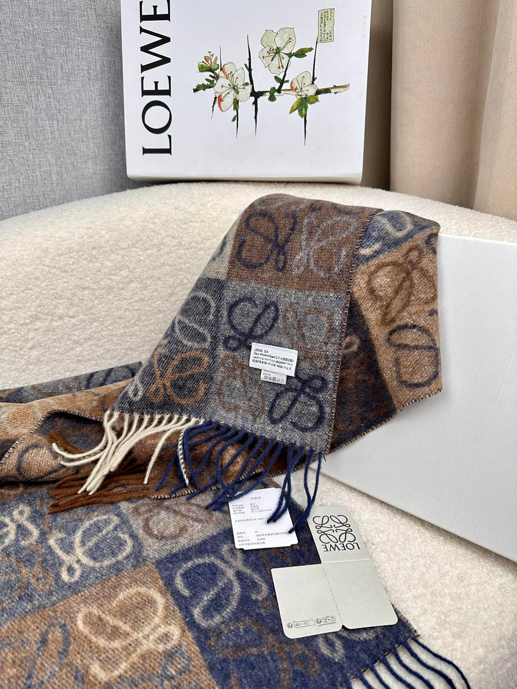 LOEWE 25S SCARF 200 IN CASHMERE 854512