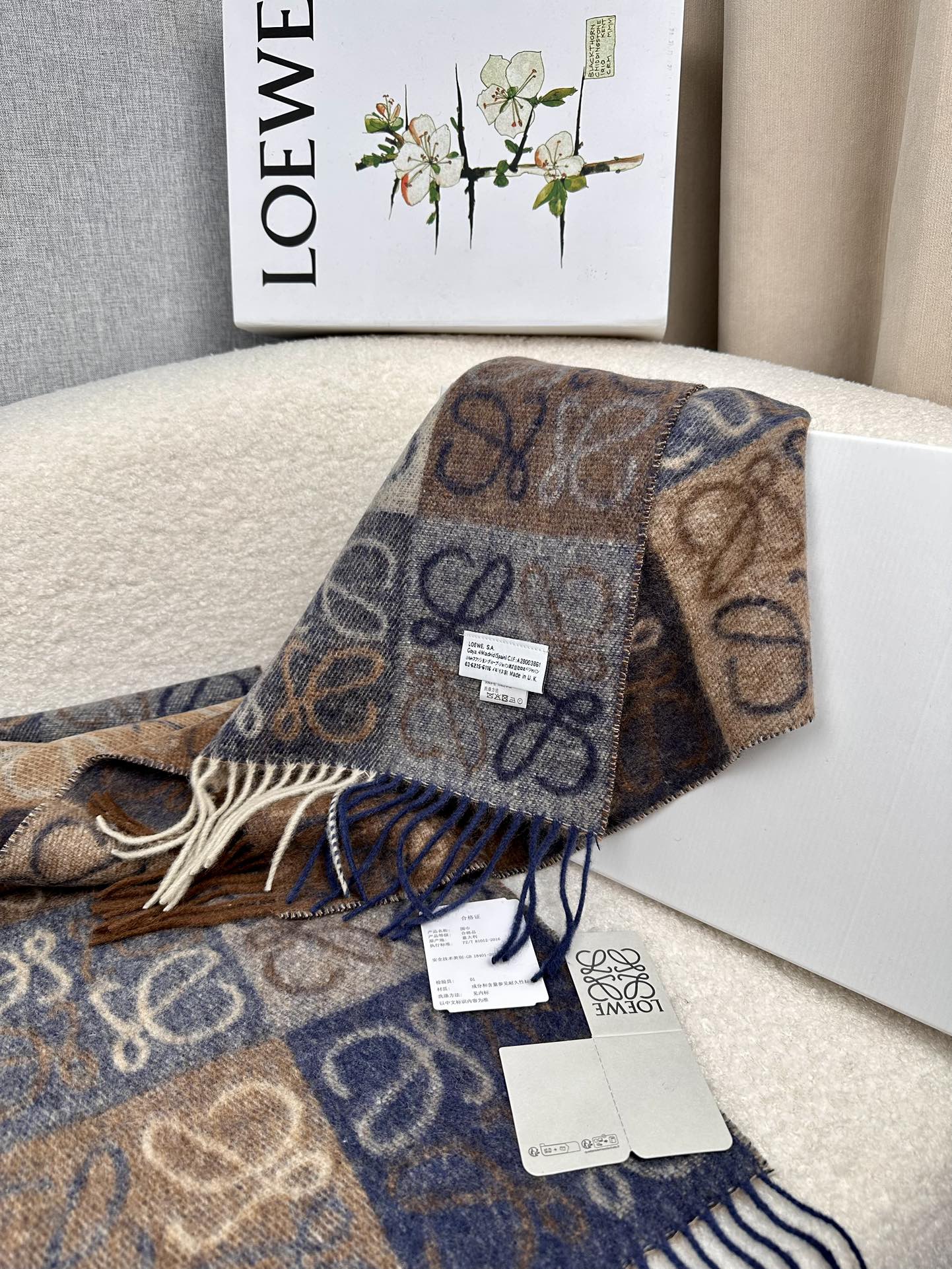 LOEWE 25S SCARF 200 IN CASHMERE 854512