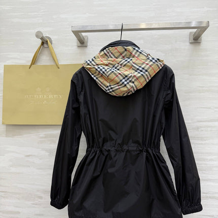 BURBERRY 26S LIGHTWEIGHT JACKET 409