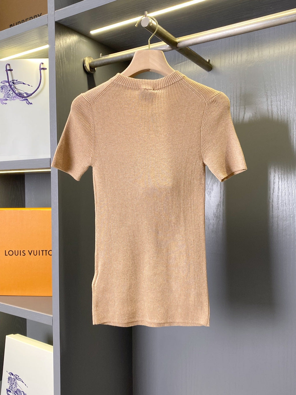 BURBERRY 26S SHORT-SLEEVE SWEATER 393