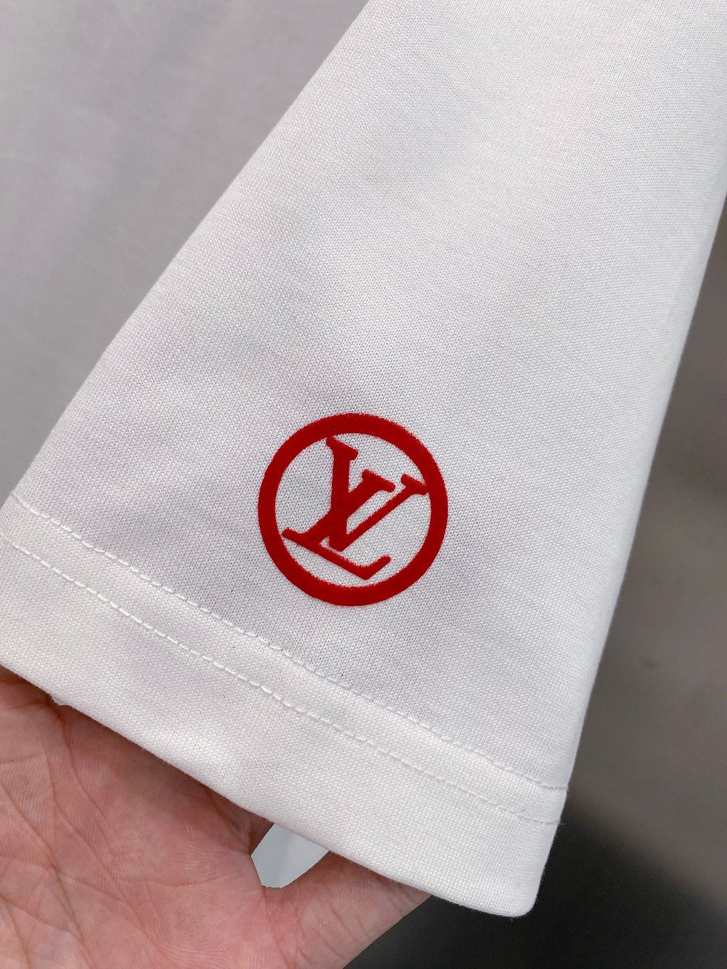 LV T-SHIRT IN WHITE COTTON RED LOGO 238834