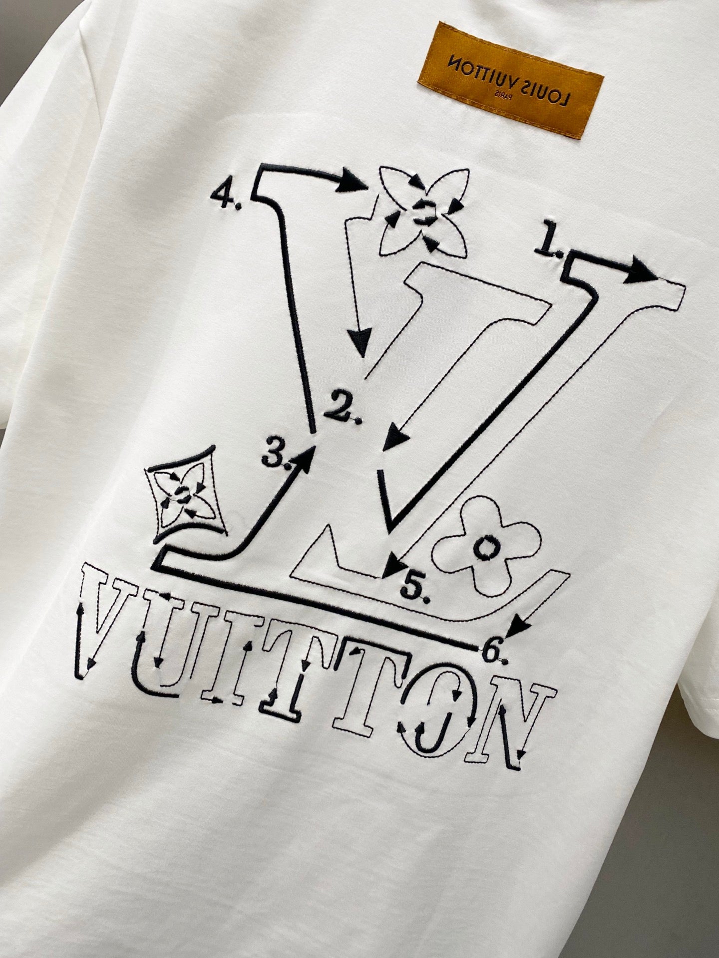 LV WHITE COTTON T-SHIRT 238840