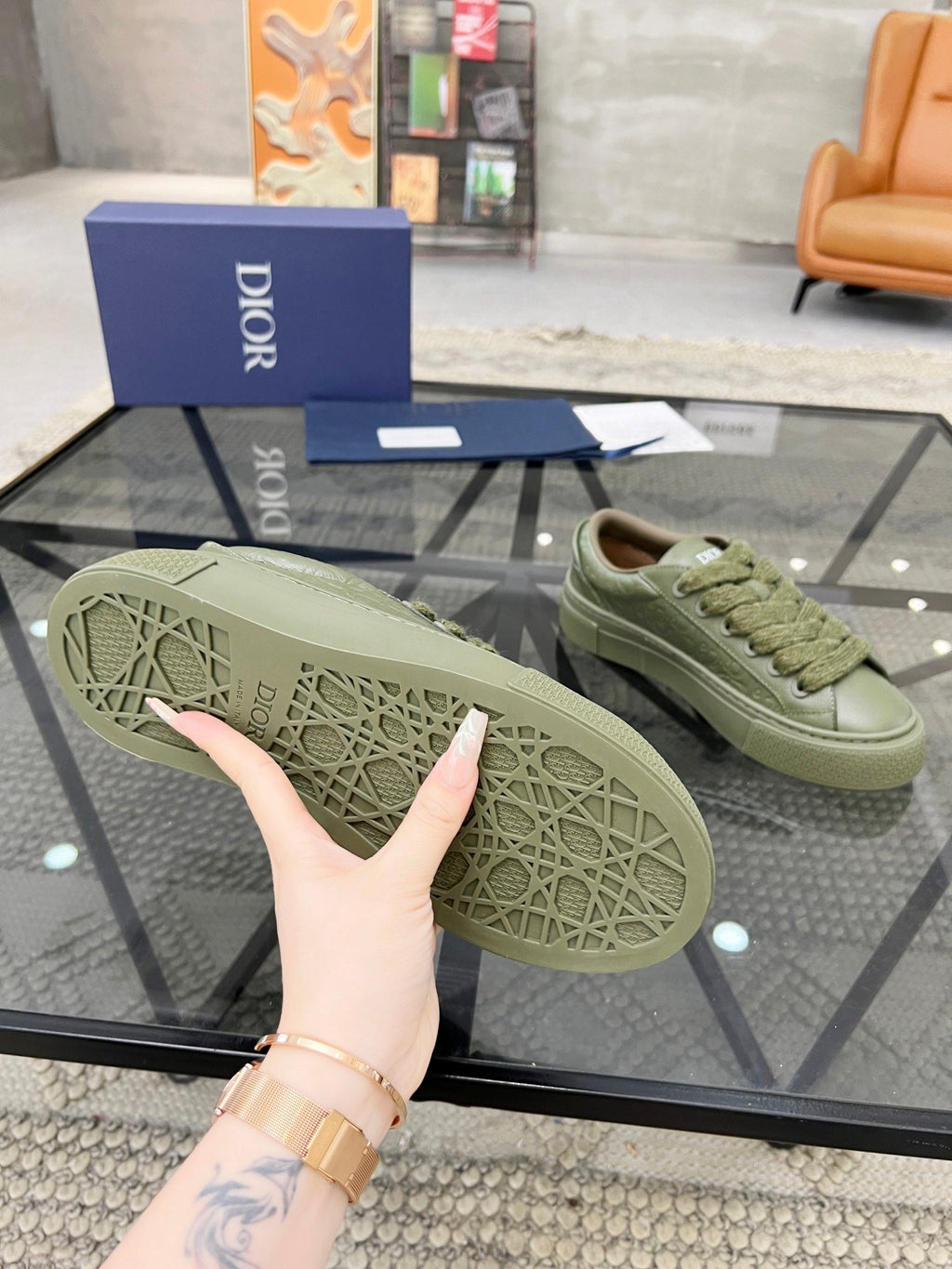 CD B33 SNEAKER PICKLE EMBOSSED CALFSKIN