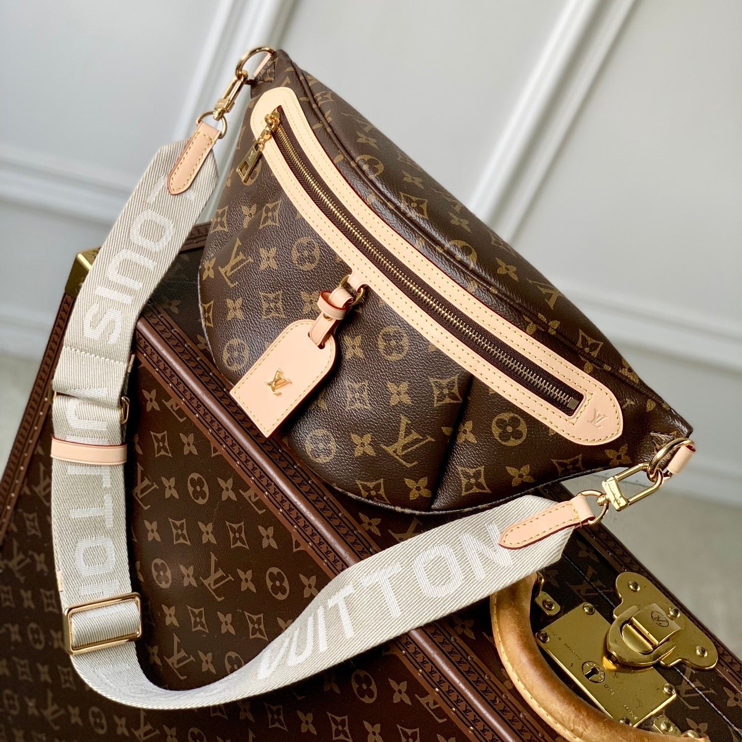 HIGH RISE FANNY PACK 38 IN BROWN MONOGRAM CANVAS