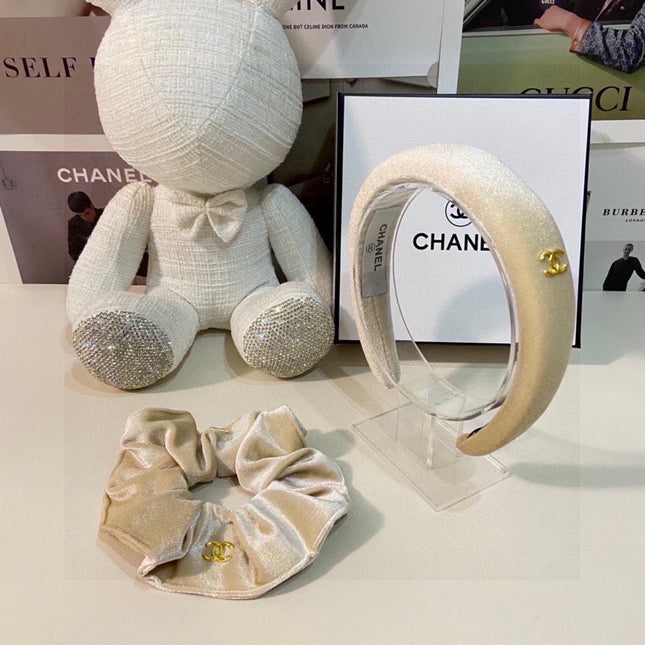 WHITE VELVET HAIRBAND 124630