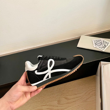 LOEWE 26S FLOW RUNNER SNEAKER IN BLACK SUEDE AND WHITE SHEEPSKIN