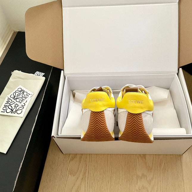 LOEWE 26S FLOW RUNNER SNEAKER IN LIGHT GRAY SUEDE AND YELLOW SHEEPSKIN