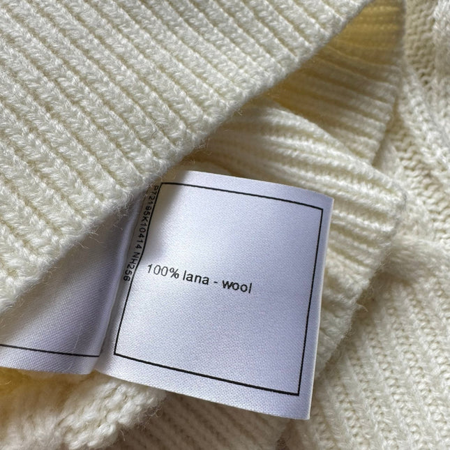 CHANEL 26S SWEATER 692