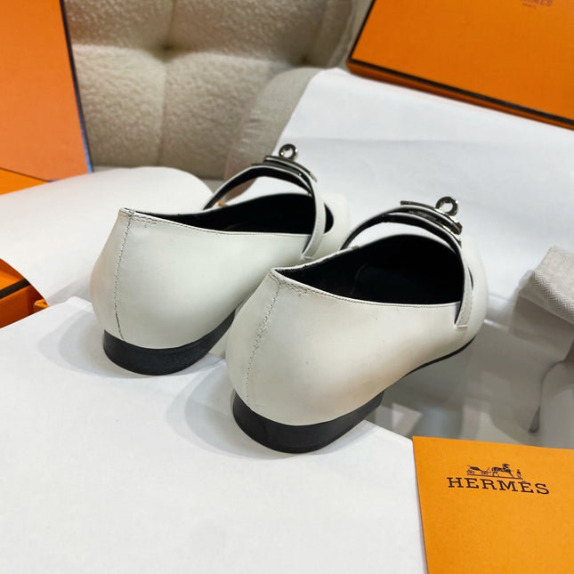HM 26S KELLY BUCKLE MARY JANE POINTED FLATS IN CREAM WHITE CALFSKIN