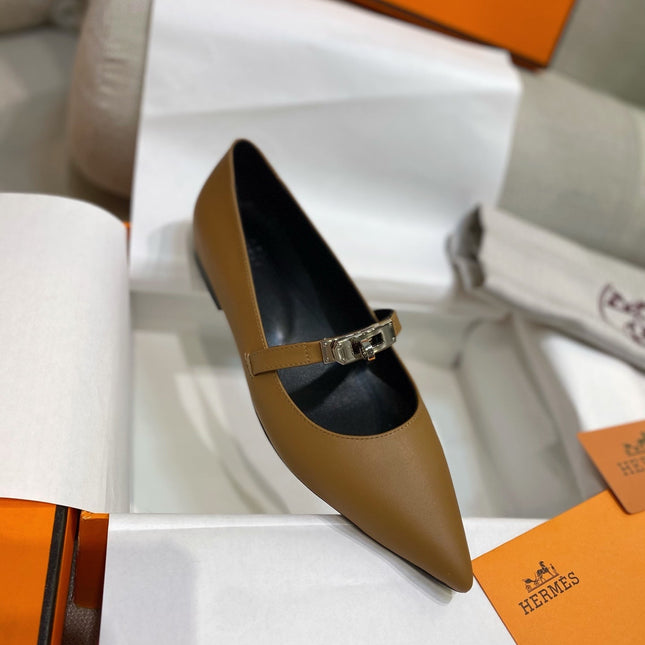 HM 26S KELLY BUCKLE MARY JANE POINTED FLATS IN BROWN CALFSKIN