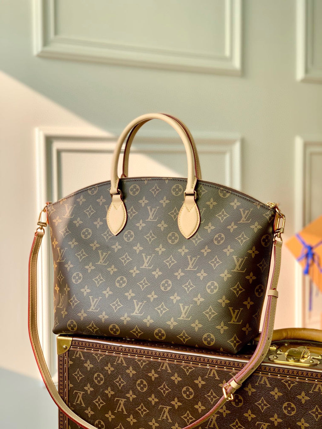 BOÉTIE PM TOTE 31.5 IN BROWN MONOGRAM COATED CANVAS AND CALFSKIN