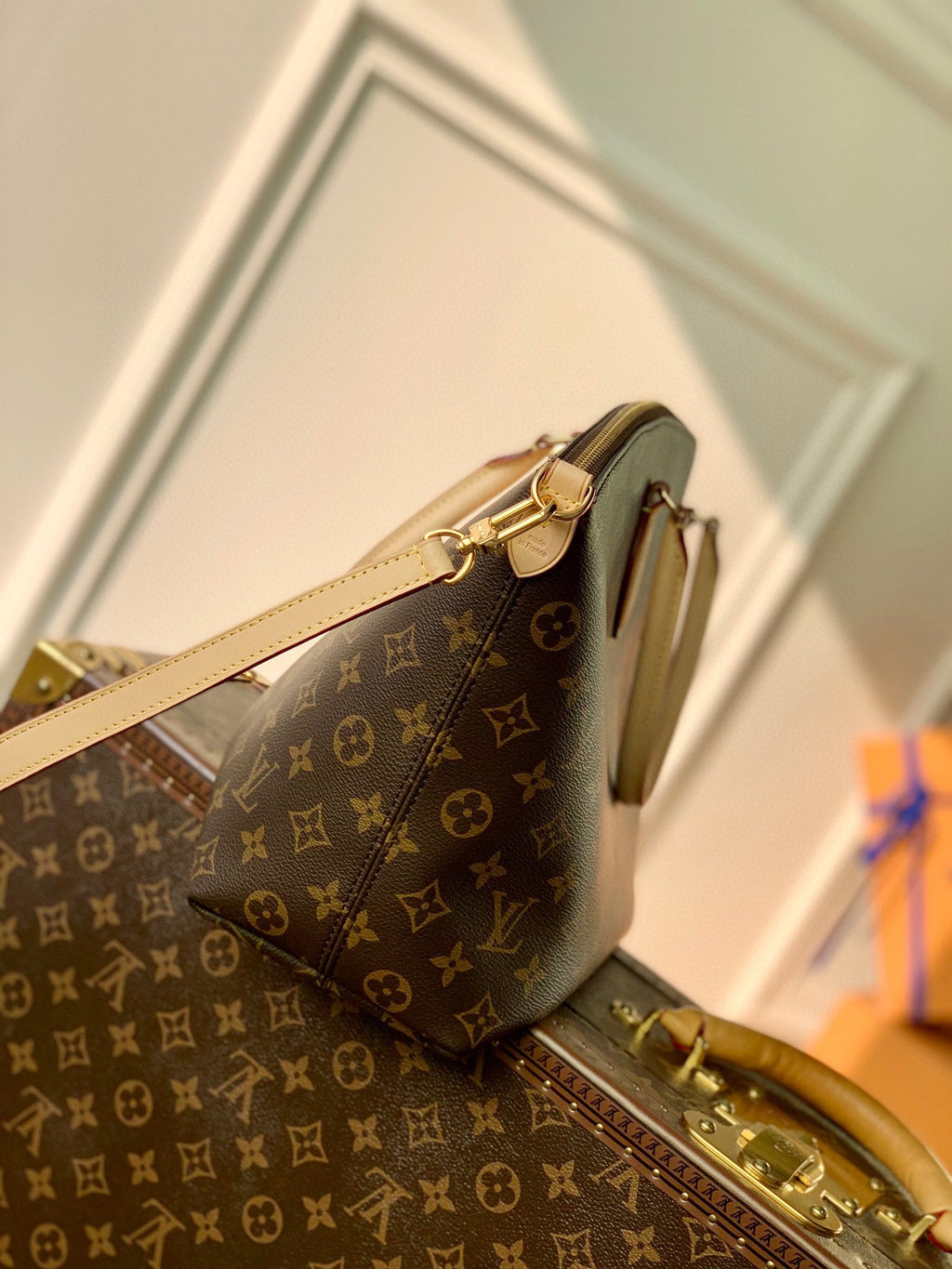 BOÉTIE PM TOTE 31.5 IN BROWN MONOGRAM COATED CANVAS AND CALFSKIN