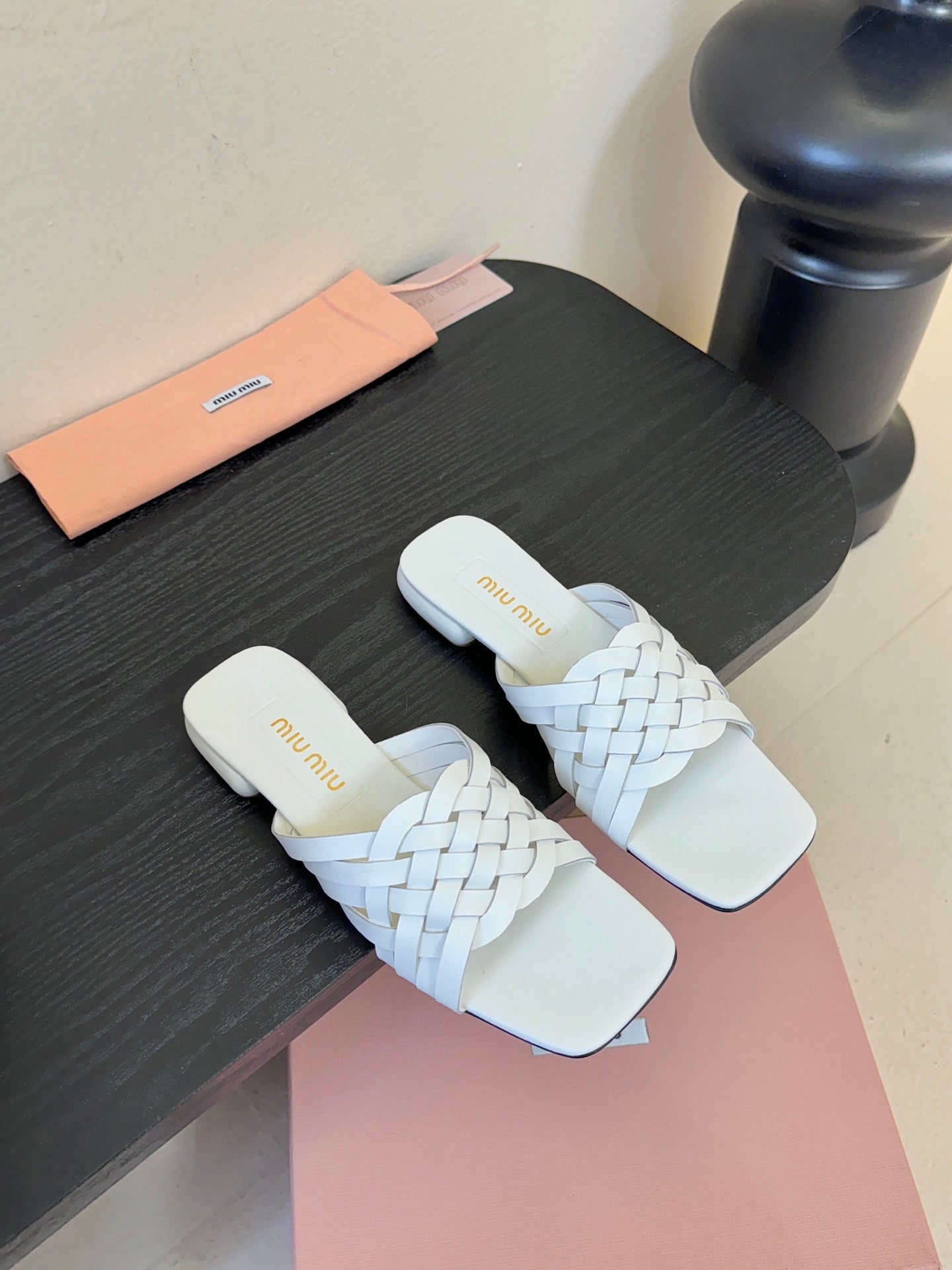 MIUMIU 26S IVETTE WOVEN SLIDE SANDALS IN WHITE CALFSKIN
