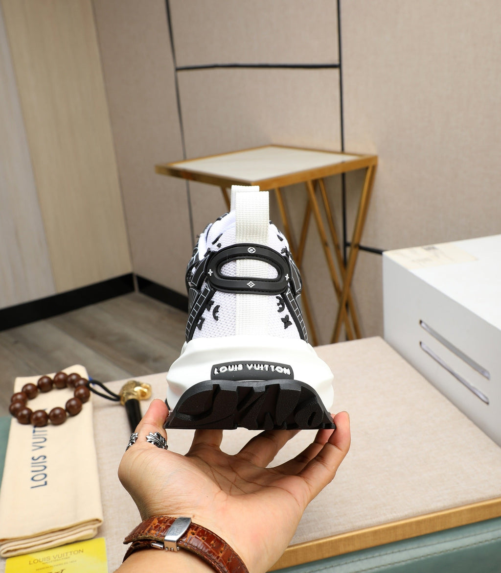 LV TRAINER WHITE MIX BLACK CALFSKIN AND BREATHABLE MESH