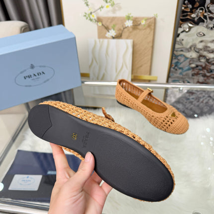 PRADA 26S MARY JANE FLATS IN BROWN WOVEN RAFFIA WITH TRIANGLE LOGO