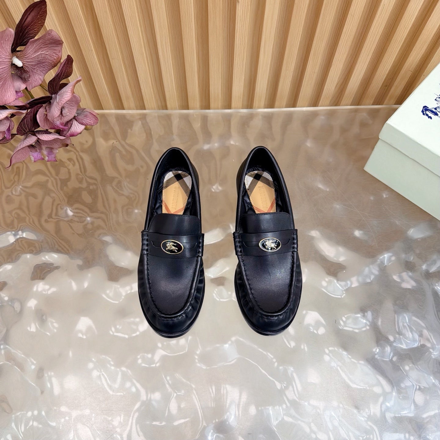 BURBERRY 26S LOAFERS IN BLACK CALFSKIN STYLE 14