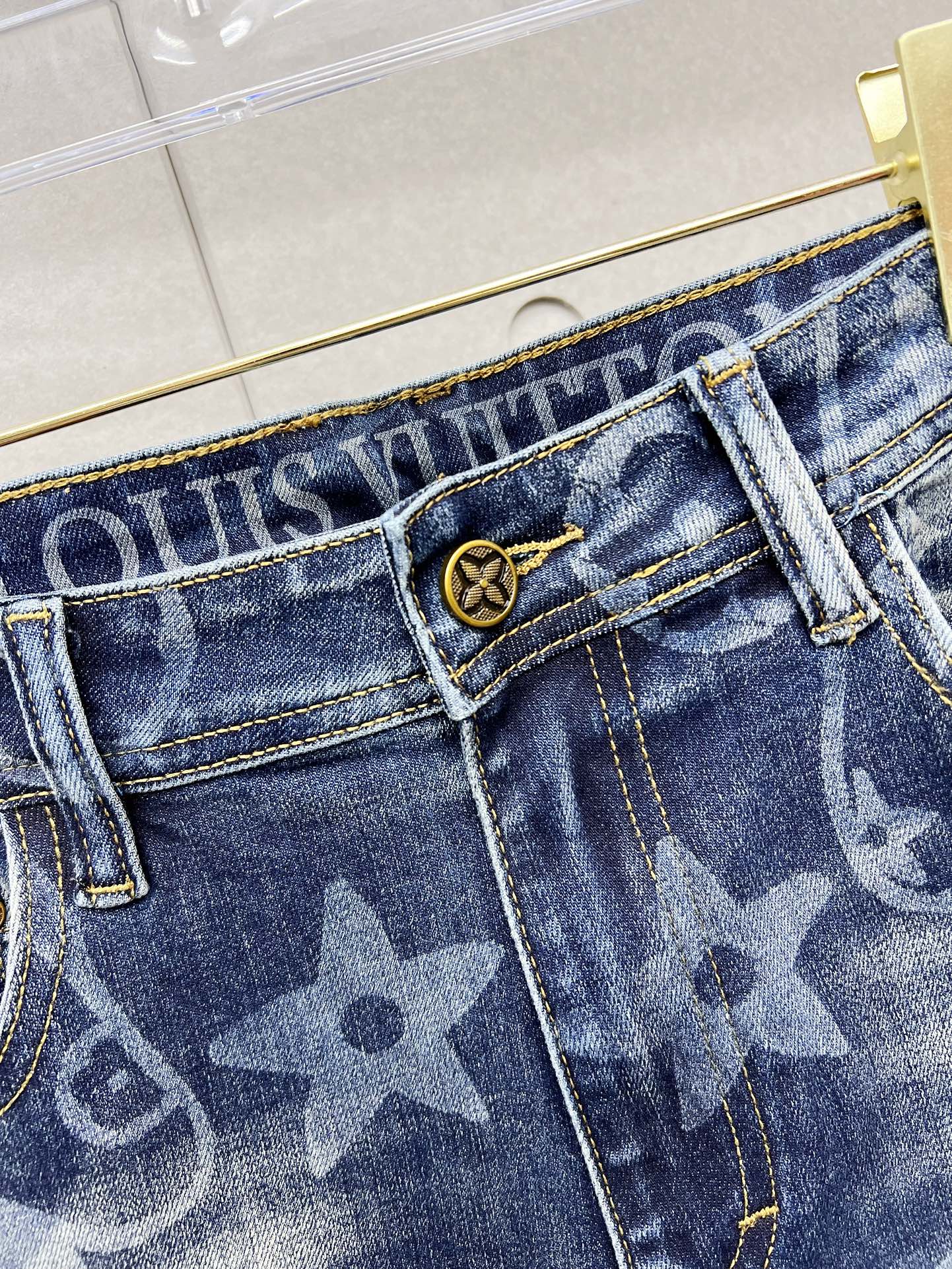 LV BLUE MONOGRAM DENIM JEAN 239499